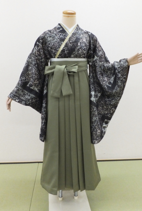袴の女性