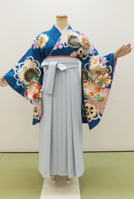 袴の女性