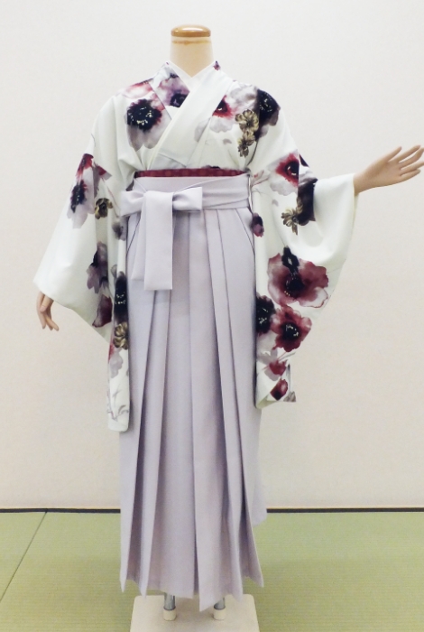 袴の女性
